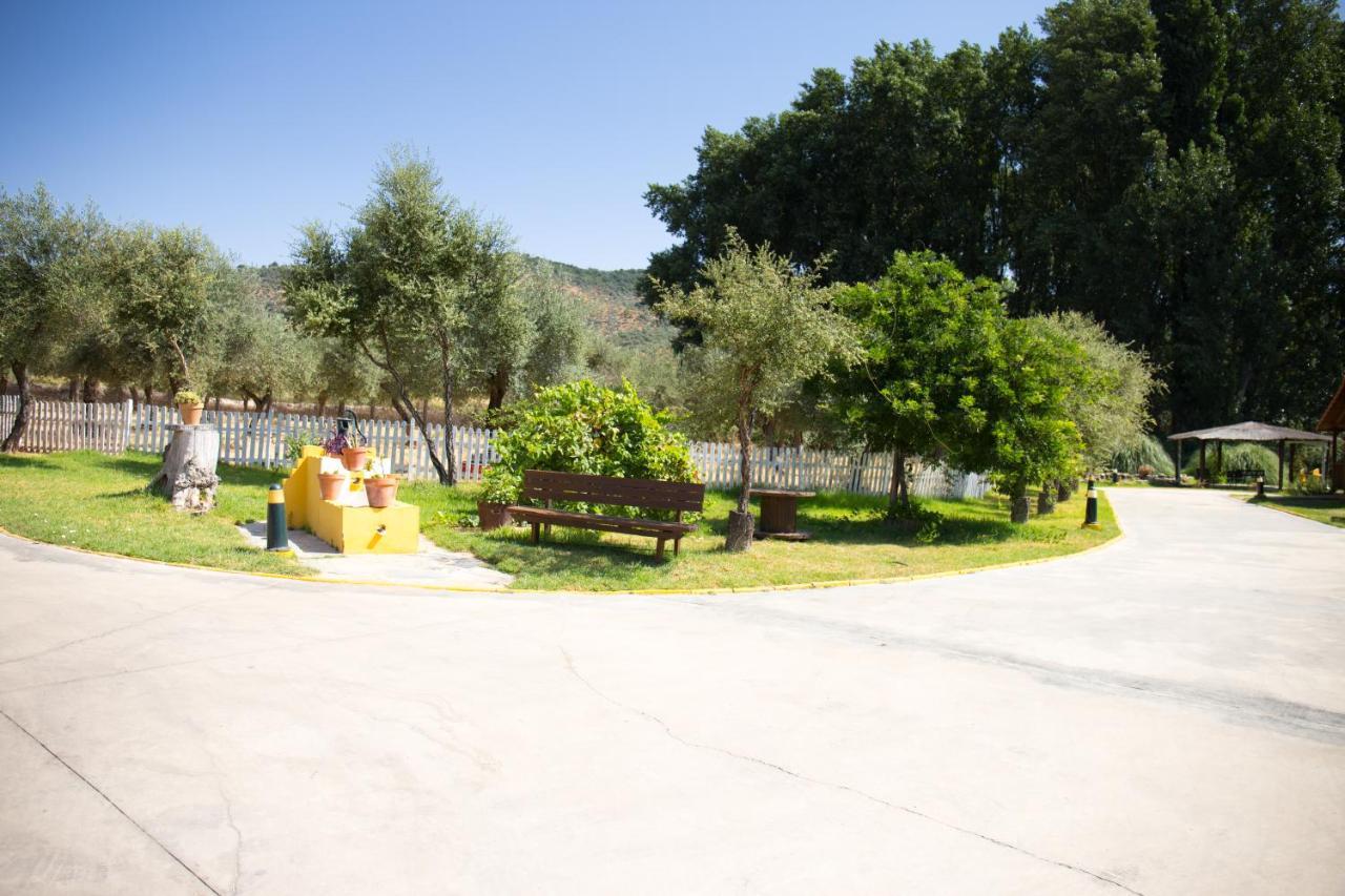 El Venero De Mostoles Constantina Zewnętrze zdjęcie