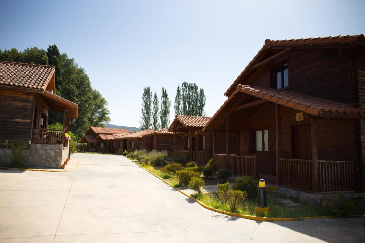 El Venero De Mostoles Constantina Zewnętrze zdjęcie